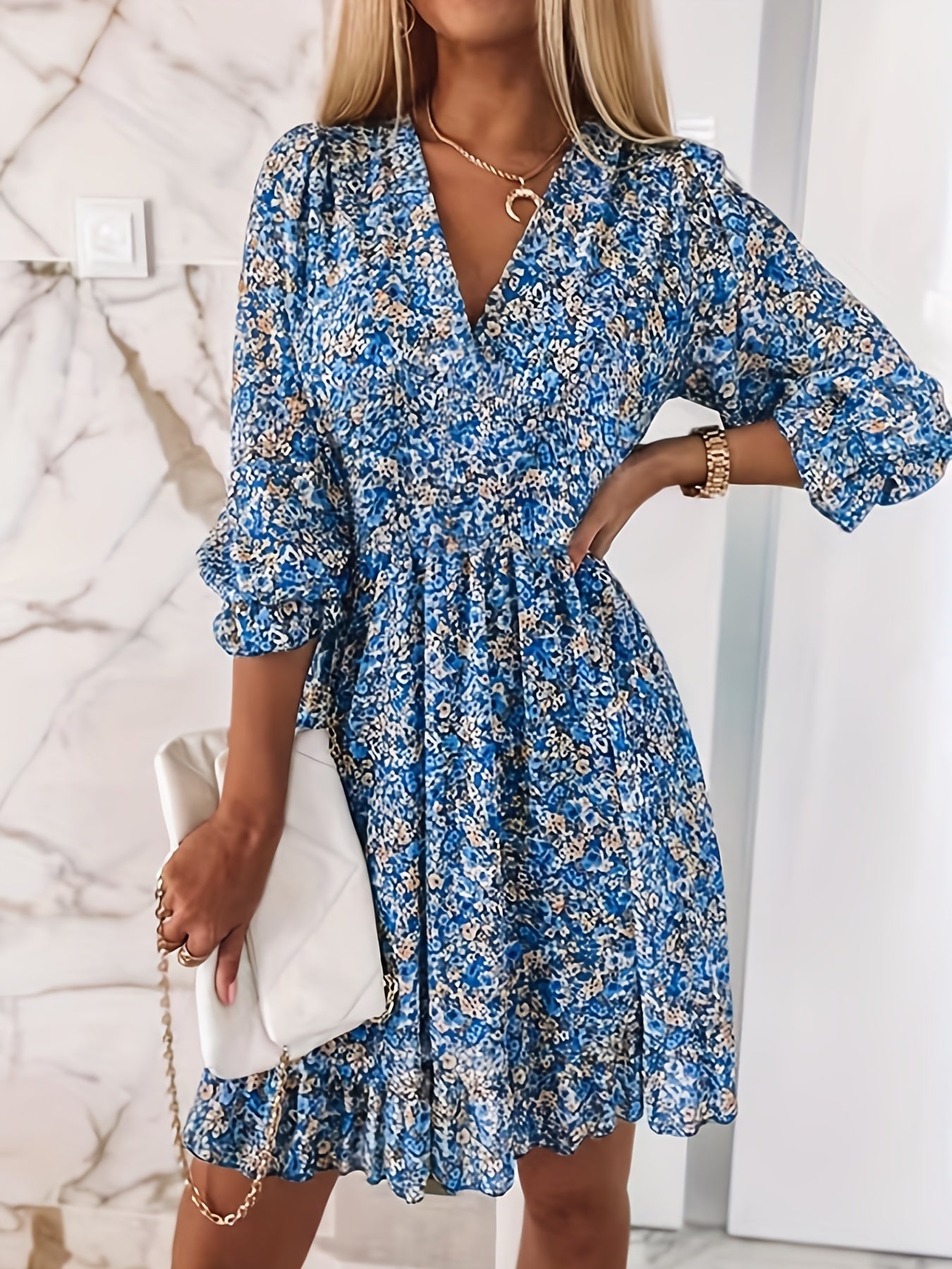 V-neck Printed Dress With Ruffled Sleeves And Waist-exquisite And Elegant Design For Women-perfect For Women's Wear In Spring And Autumn.